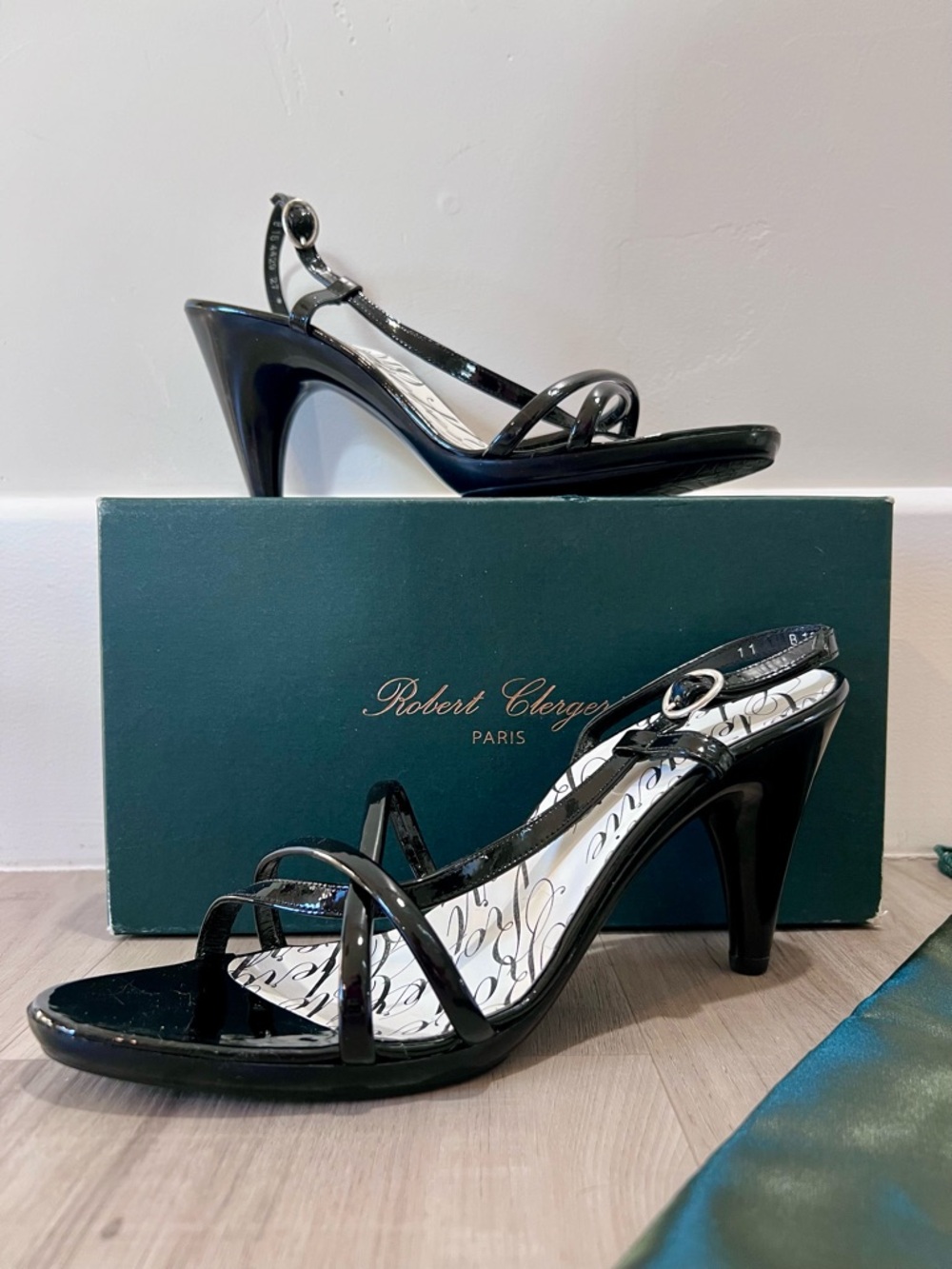 Robert Clergerie Black Patent Leather Slingback Heels semi-vintage Sz 11 NWB